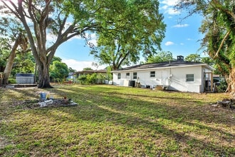 1352 Parkwood St in Clearwater, FL - Building Photo - Building Photo