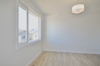 3703-3214 214 St NW in Edmonton, AB - Building Photo - Building Photo