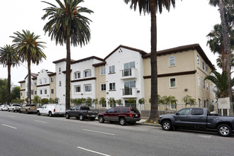 Winnetka Senior Apartments in Canoga Park, CA - Building Photo - Building Photo