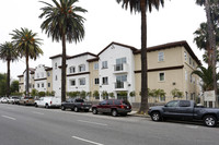 Winnetka Senior Apartments in Canoga Park, CA - Foto de edificio - Building Photo