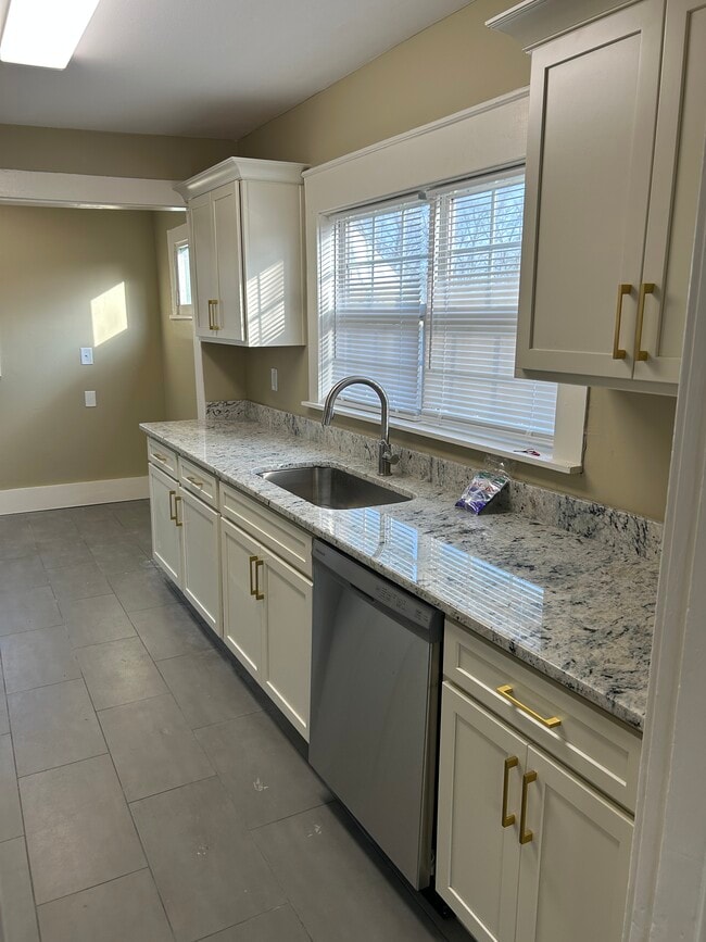 property at 404 Delaware Ave