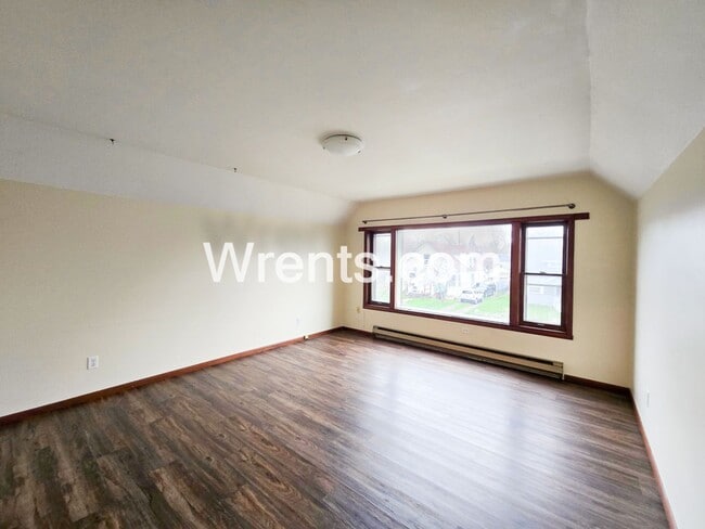 property at 2006 E Dalton Ave