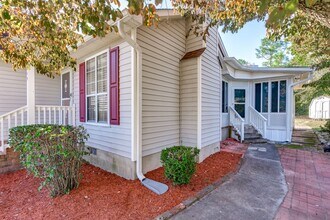 249 Stonewood Ct in West Columbia, SC - Building Photo - Building Photo