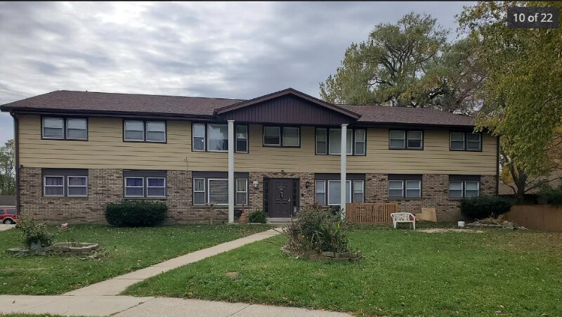 6875 Kathleen Ct in Franklin, WI - Building Photo