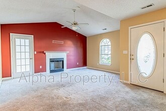 114 Creekpoint Dr in Greenville, SC - Building Photo - Building Photo
