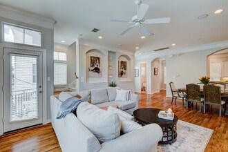 606 Leverkuhn St in Houston, TX - Building Photo - Building Photo