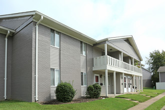 North Park in Evansville, IN - Building Photo - Building Photo