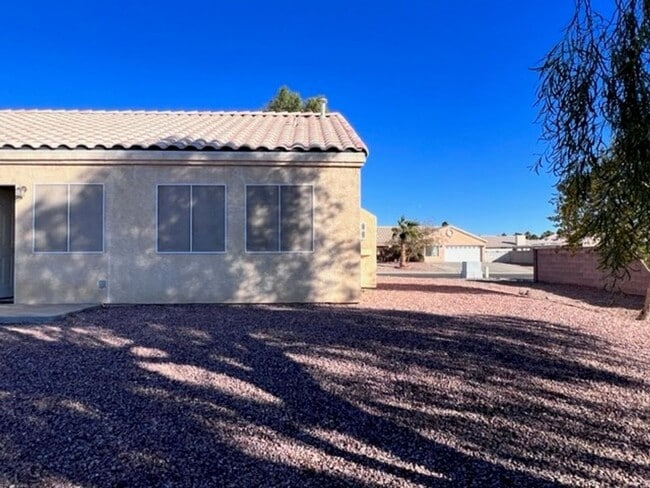 5159 Silver Bullet Dr in Fort Mohave, AZ - Building Photo - Building Photo