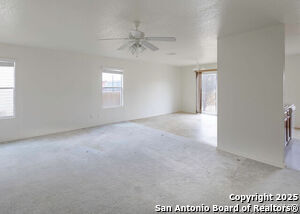 647 Northern Lights Dr in New Braunfels, TX - Building Photo - Building Photo