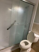 379 Huse Rd, Unit 31 in Manchester, NH - Foto de edificio - Building Photo