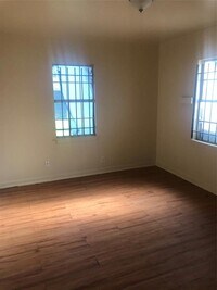 4808 Wayne St photo'