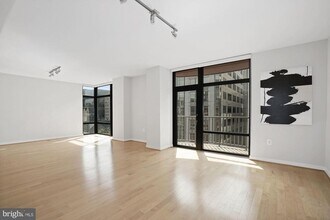 1010 Massachusetts Ave NW in Washington, DC - Building Photo - Building Photo