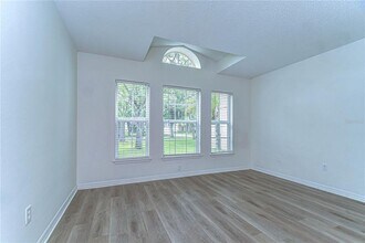 18303 Elmhurst Ln in Tampa, FL - Building Photo - Building Photo