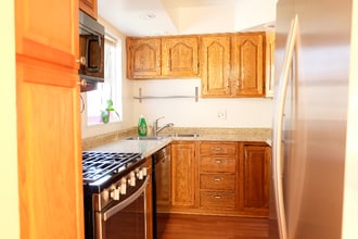 7602 Cosgrove Pl in Springfield, VA - Foto de edificio - Building Photo