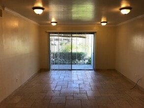 12283 Carmel Vista Rd in San Diego, CA - Building Photo - Building Photo