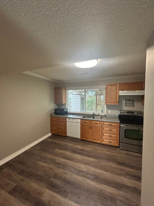 46376 Angela Av in Chilliwack, BC - Building Photo - Building Photo