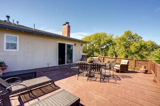 542 Sheridan St in Vallejo, CA - Building Photo - Building Photo