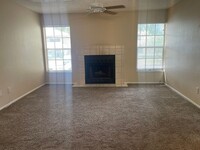 3025 Bonaventure Cir in Palm Harbor, FL - Building Photo - Building Photo