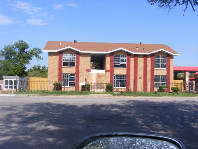 Hemphill House Apartments in Fort Worth, TX - Building Photo - Building Photo