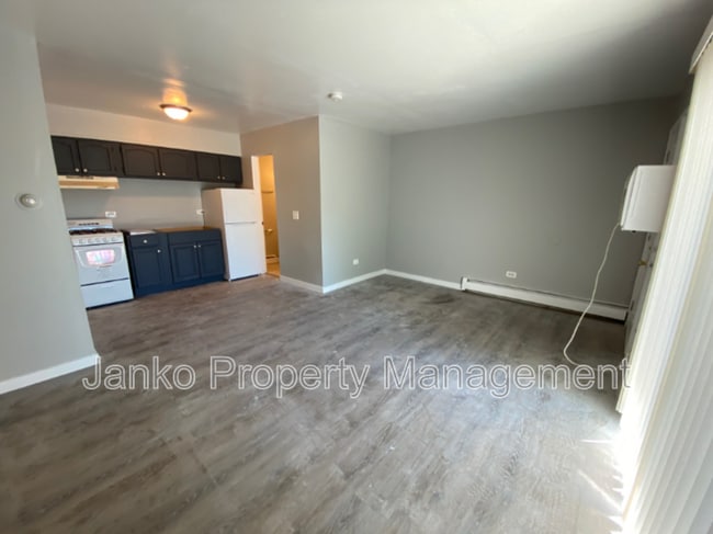 property at 3040 Chicago Rd