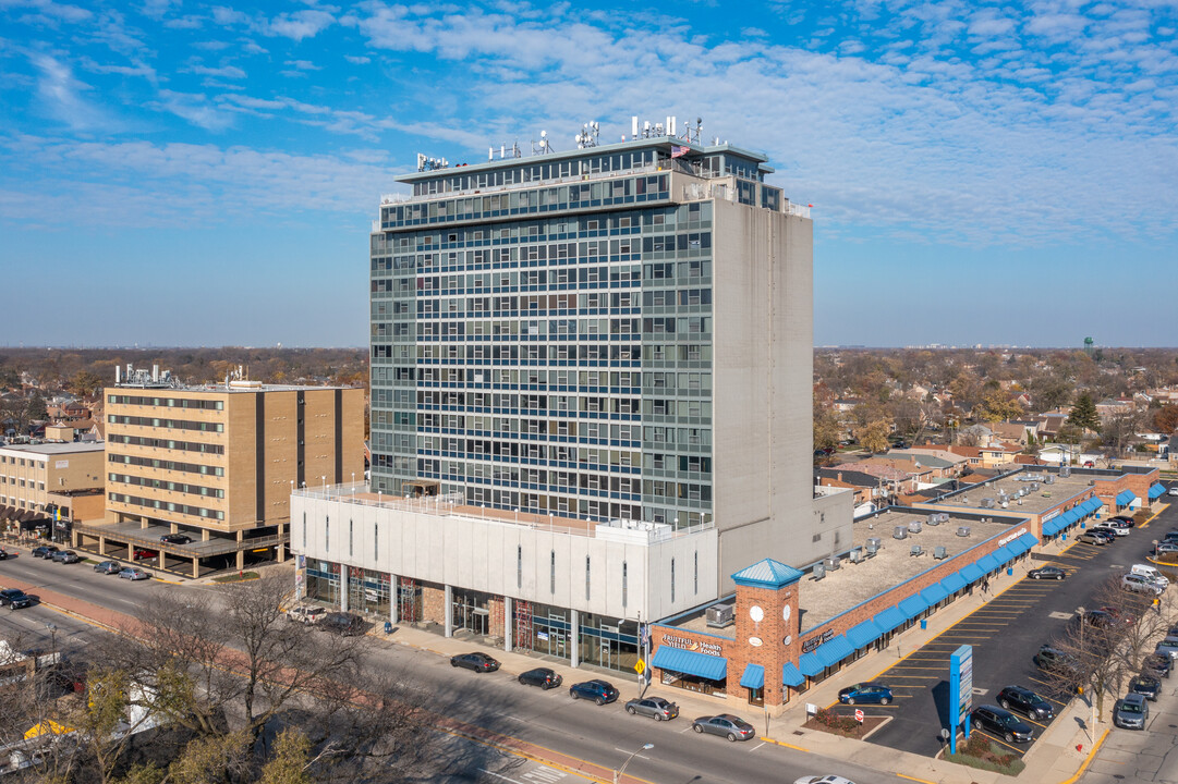 Cameo Towers in Elmwood Park, IL - Building Photo