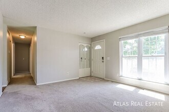 2421 S Lewiston St in Aurora, CO - Building Photo - Building Photo