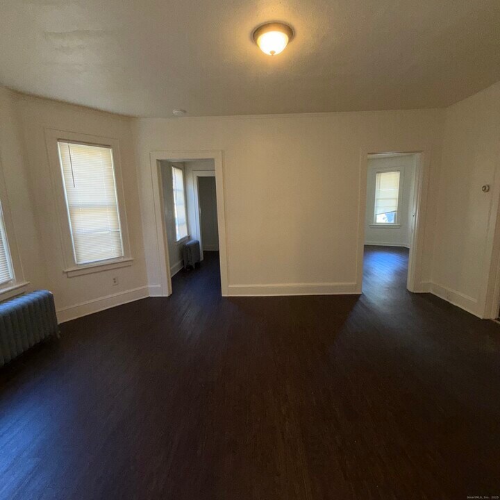 153 Liberty St in Middletown, CT - Building Photo