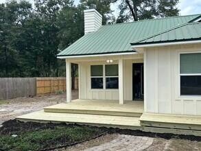 218 Sparkleberry Ln in Freeport, FL - Building Photo - Building Photo
