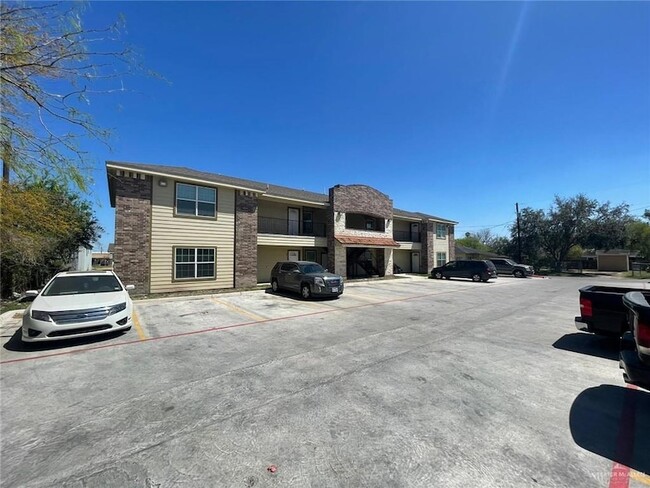 property at 416 E 5th St