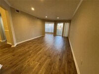 1142 N Jamestown Rd photo'