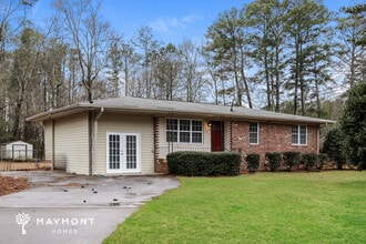 195 Greenway Dr in Mcdonough, GA - Building Photo - Building Photo