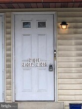 2101 Main St, Unit APT E in Mohrsville, PA - Building Photo - Building Photo