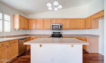 9271 W Sunnyslope Ln in Peoria, AZ - Building Photo - Building Photo