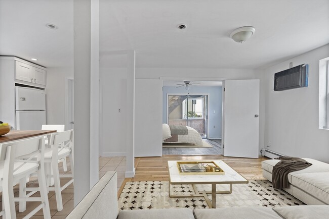 155 5th St, Unit 2 in Cambridge, MA - Building Photo - Building Photo