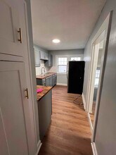 3658 Strathavon Rd-Unit -1 in Shaker Heights, OH - Building Photo - Building Photo