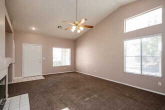 115 Trout Creek Ct in Las Vegas, NV - Building Photo - Building Photo