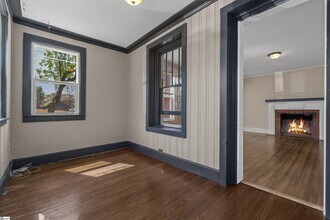5 E Blue Ridge Dr in Greenville, SC - Building Photo - Building Photo
