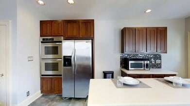 681 College Avenue in Columbus, OH - Building Photo - Building Photo