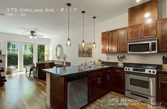 375 Kirkland Ave-Unit -#117 in Kirkland, WA - Building Photo - Building Photo