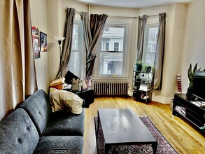 61 Wenham St, Unit 1 in Boston, MA - Building Photo - Building Photo