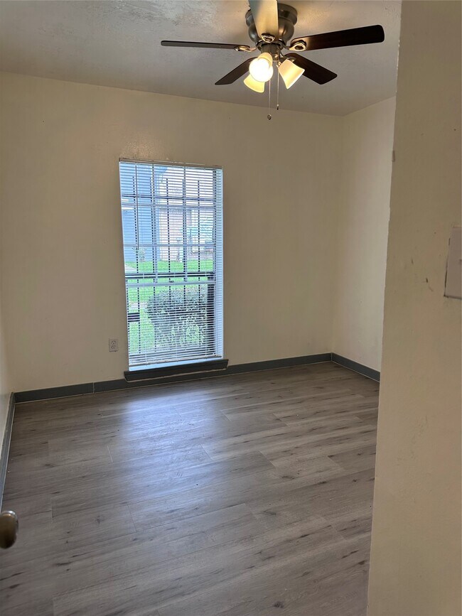 143 Casa Grande Dr in Houston, TX - Building Photo - Building Photo