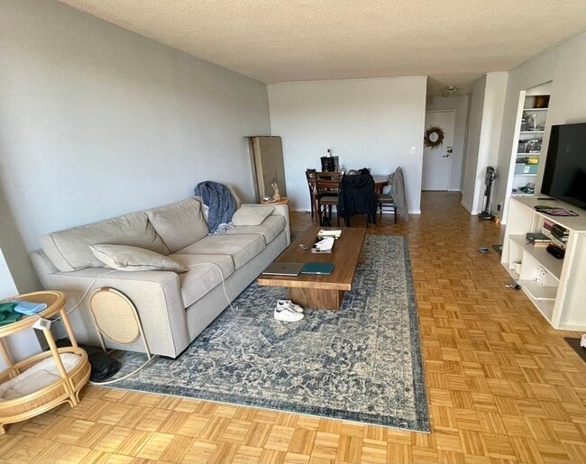99 Pond Ave, Unit 502 in Brookline, MA - Building Photo - Building Photo