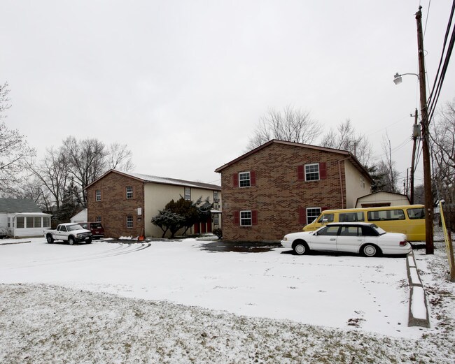 840-846 Moon Rd in Columbus, OH - Foto de edificio - Building Photo