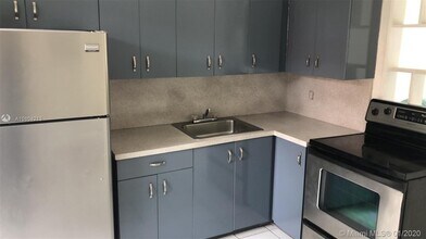4851 NW 15th Ave-Unit -2 in Miami, FL - Building Photo - Building Photo