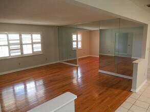 1903 Skyland Dr in Tallahassee, FL - Building Photo - Building Photo