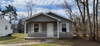 2224 Whittier St in Middletown, OH - Building Photo