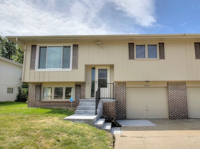 10723 Browne St in Omaha, NE - Building Photo - Building Photo