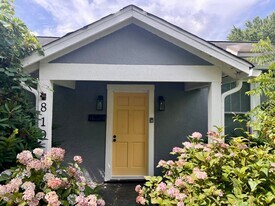 810 Stonehenge Ave in Charlottesville, VA - Building Photo