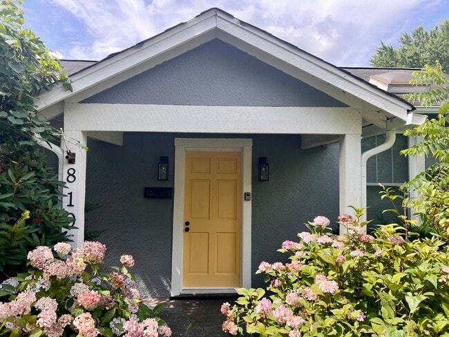 property at 810 Stonehenge Ave