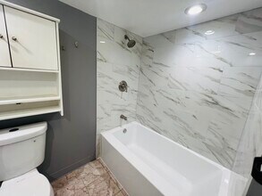 3516 N Keating Ave in Chicago, IL - Building Photo - Building Photo